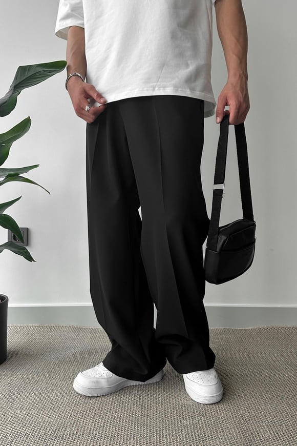 Basic Siyah Kumaş Pantolon