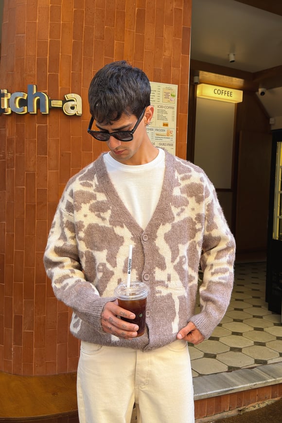 Cow V-Knit