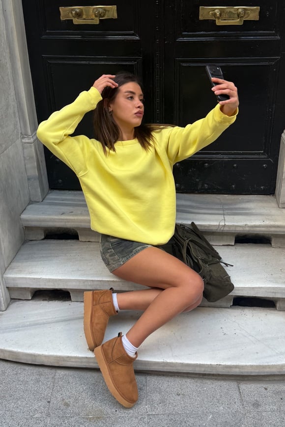 FW Star Cool Puff Butter Yellow Relax Fit Sweat