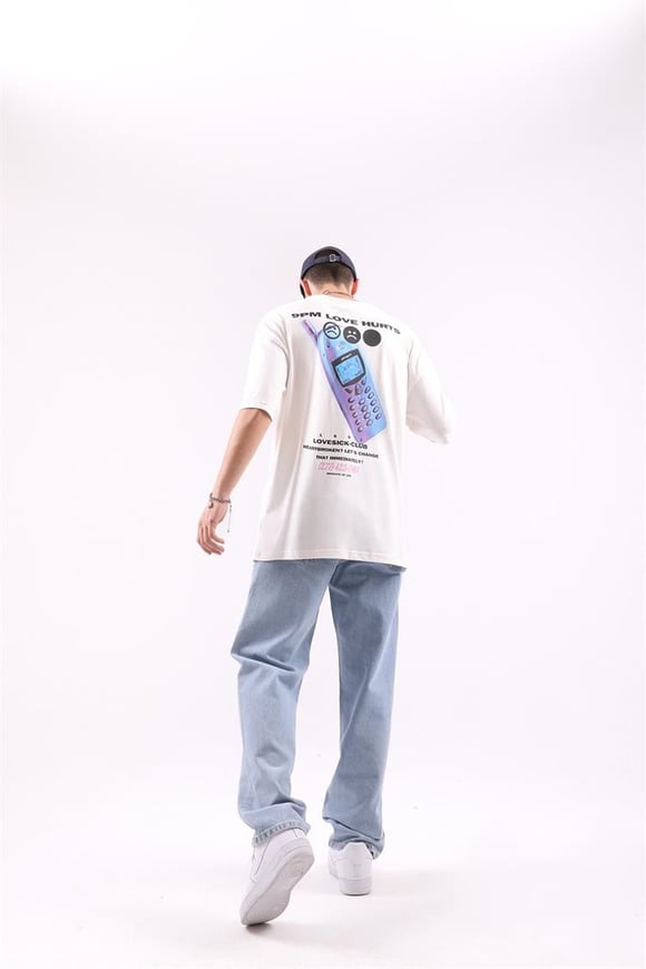 Love Hurts Sırt Baskılı Beyaz Oversize Tişört