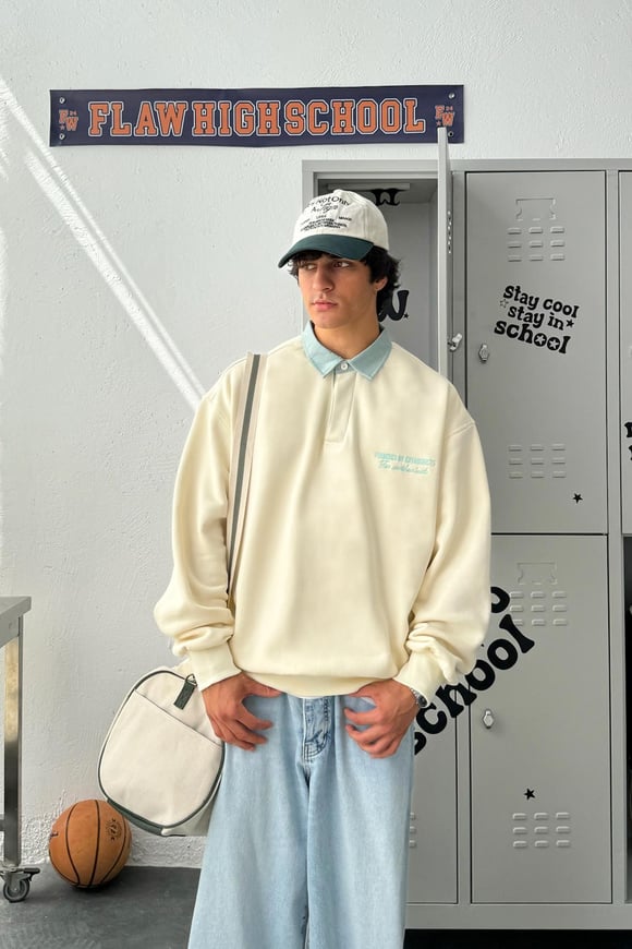 Polo Yaka Nakışlı Ekru Oversize Sweatshirt