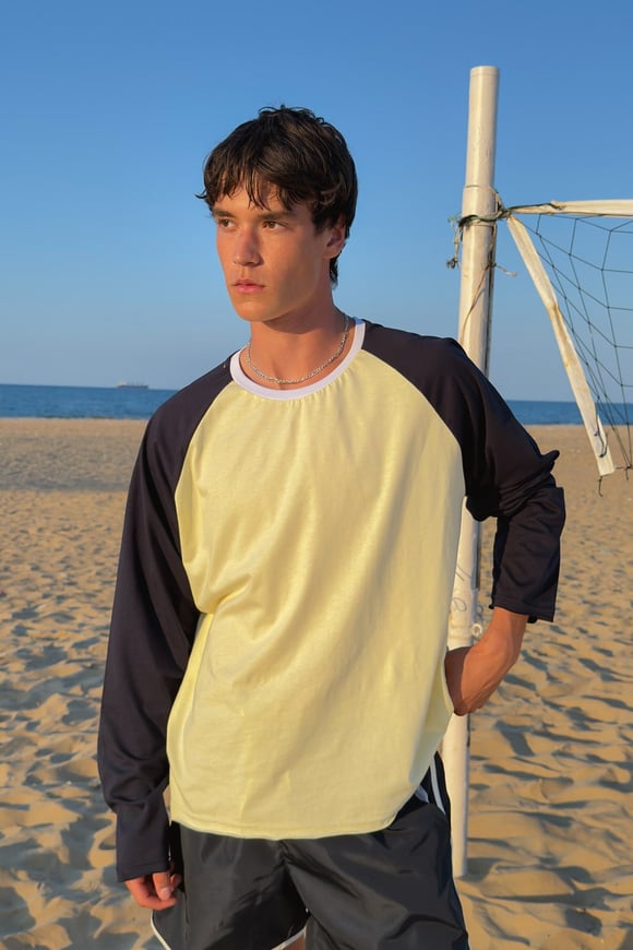 Color Block Longsleeve T-shirt