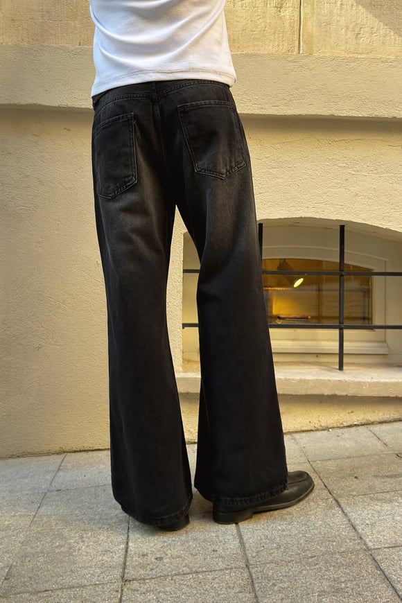 Rockstar Tinted Flared Jean