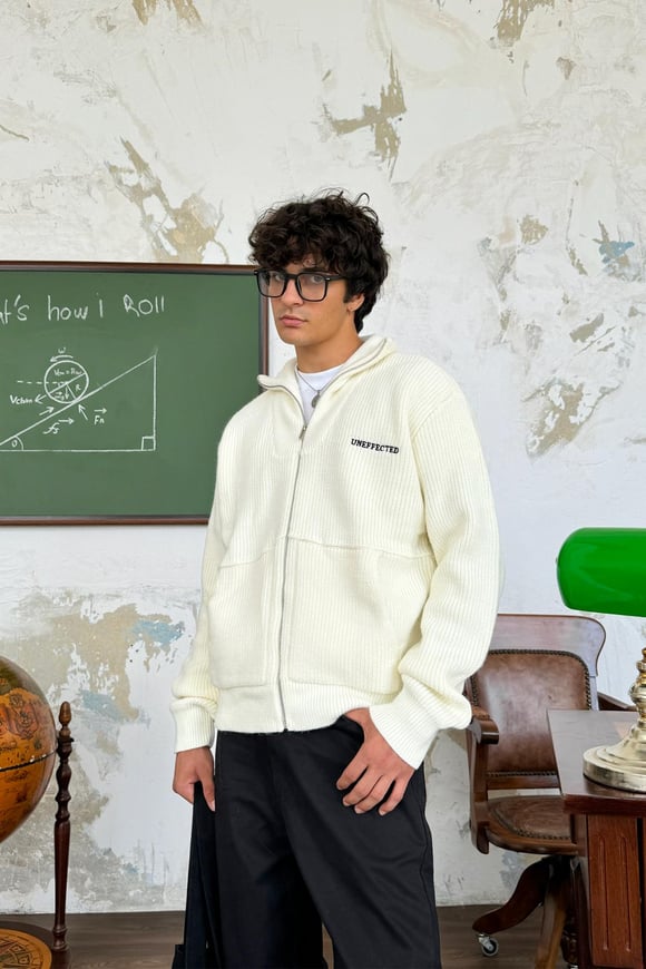 Uneffected Nakışlı Ekru Triko Hırka