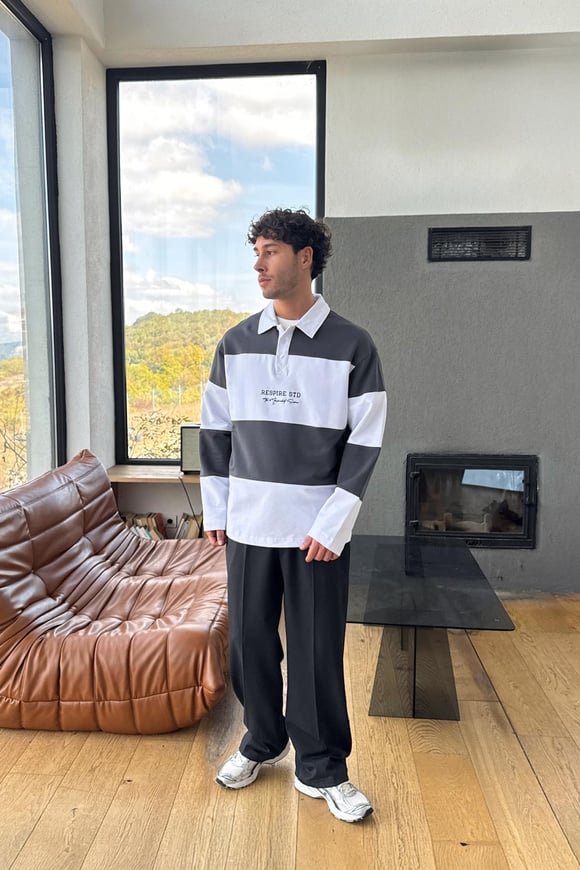 Yazılı Çizgili Polo Yaka Sweatshirt Siyah
