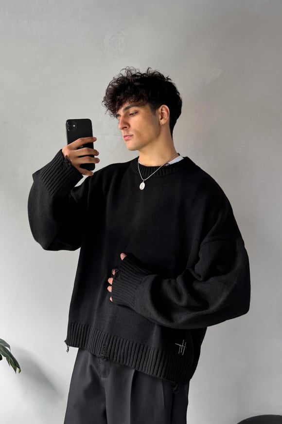 Yırtık Model Bisiklet Yaka Siyah Oversize Kazak