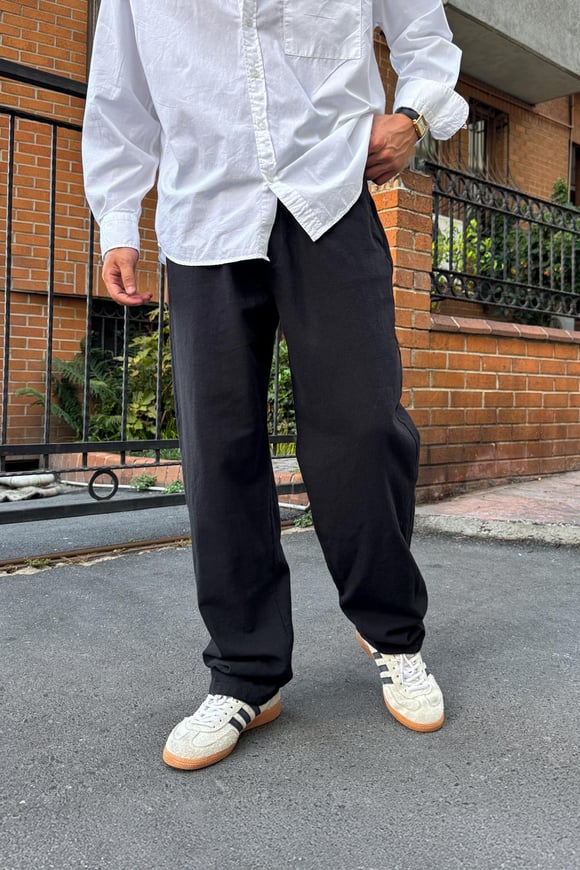 Bel Lastikli Nakış Detay Pantolon