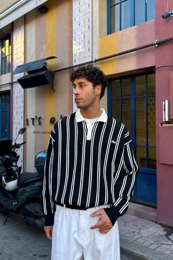 Local Nakışlı Çizgili Triko Kazak
