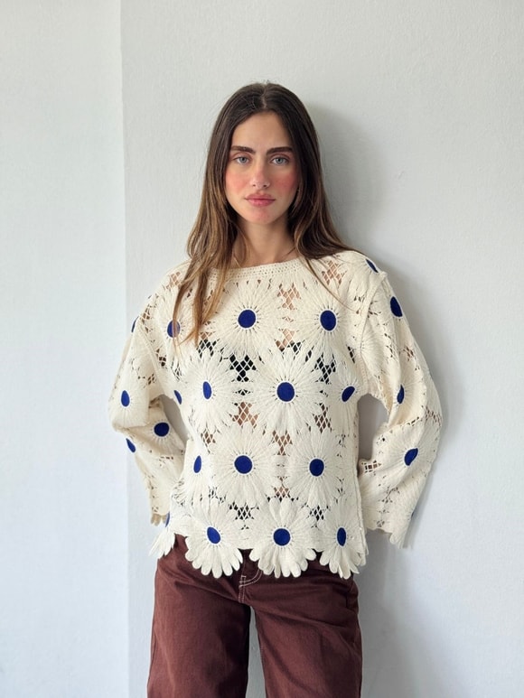 Retrobird Mabel Çiçek Motifli Krem - Mavi Ajurlu Kroşe Kazak