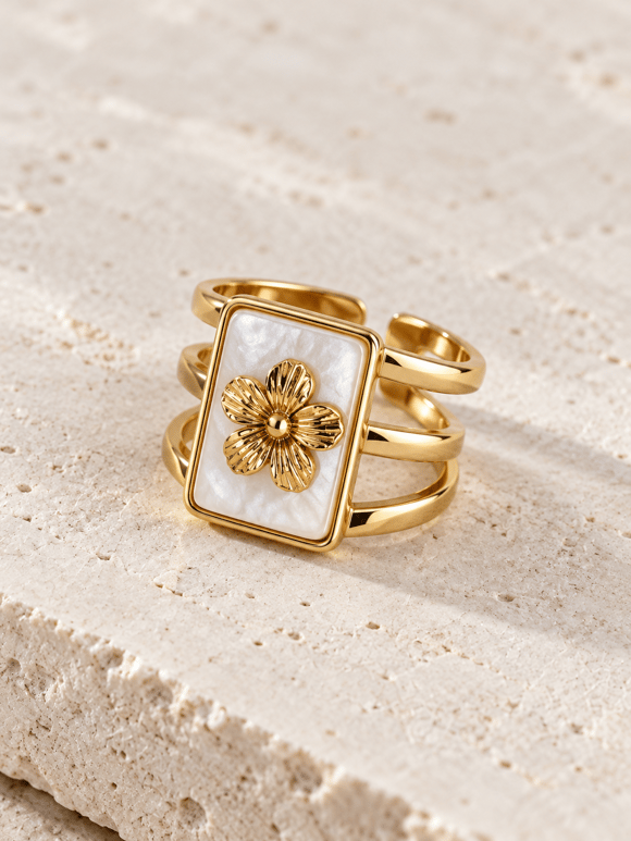 Retrobird White Mother-of-Pearl Look Flower Patterned Adjustable Vintage Ring