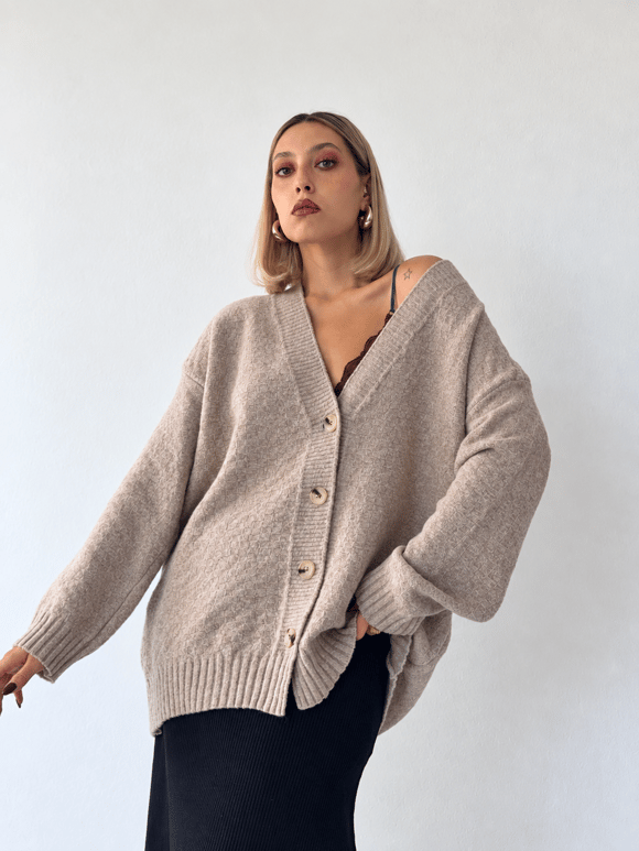 Retrobird Doris Oversize V Yaka Düğmeli Bej Triko Hırka