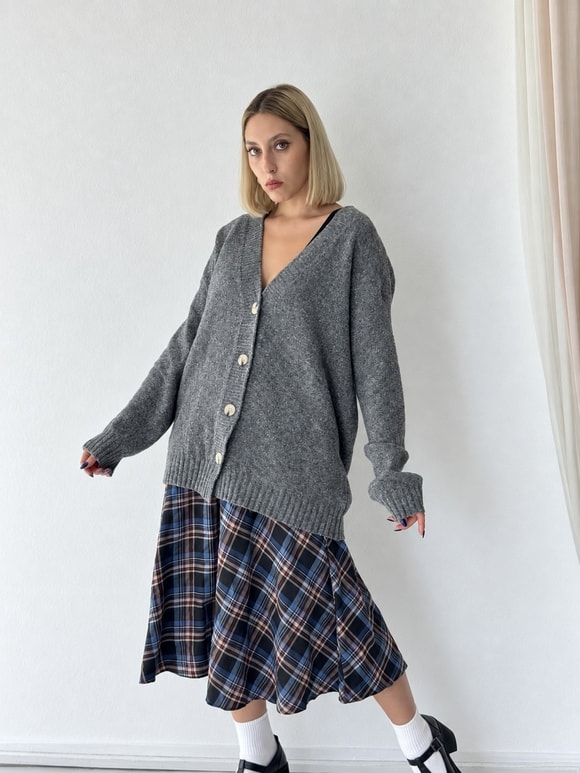 Retrobird Doris Oversize V Yaka Düğmeli Gri Triko Hırka