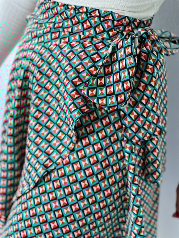 Retrobird Ashley Anvelop Yeşil Siyah Desenli Mini Etek