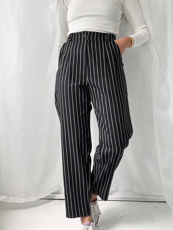 Retrobird Tasarım Baggy Pileli Çizgili Siyah Pantolon