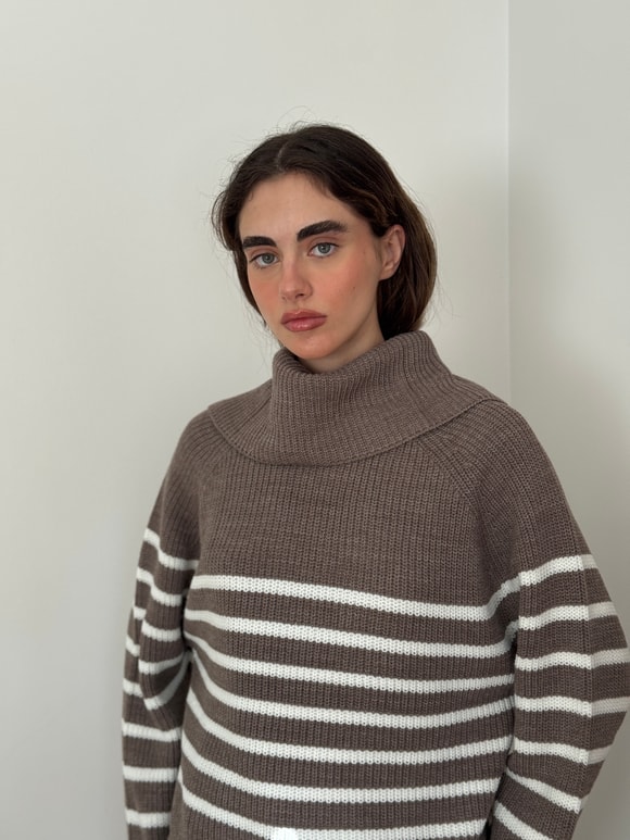 Retrobird Mink Wide Double Collar Knit Sweater