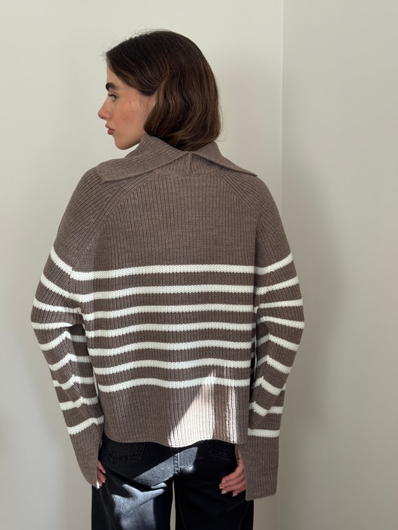 Retrobird Mink Wide Double Collar Knit Sweater