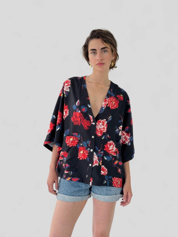 Retrobird Tasarım V Yaka Çiçekli Siyah Kimono Gömlek