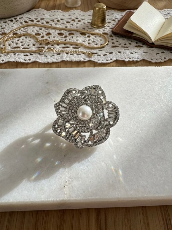 Retrobird Design Vintage Grey Camellia Flower Brooch Lapel Pin