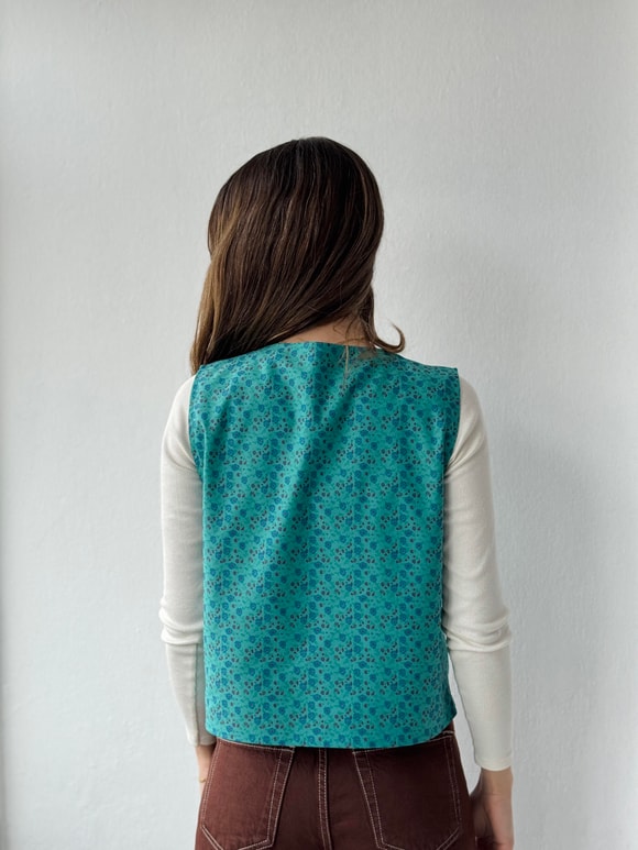 Retrobird Design Turquoise Vest