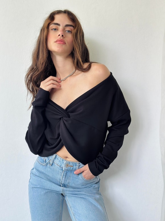 Retrobird Uzun Kollu Önü Düğümlü Siyah Crop Bluz