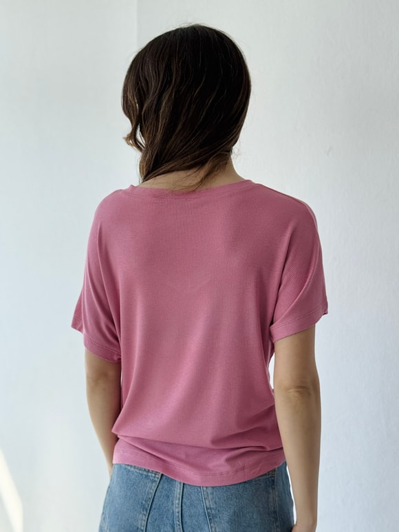 Retrobird V Yaka Kaşkorse Dökümlü Pembe Tişört Üst