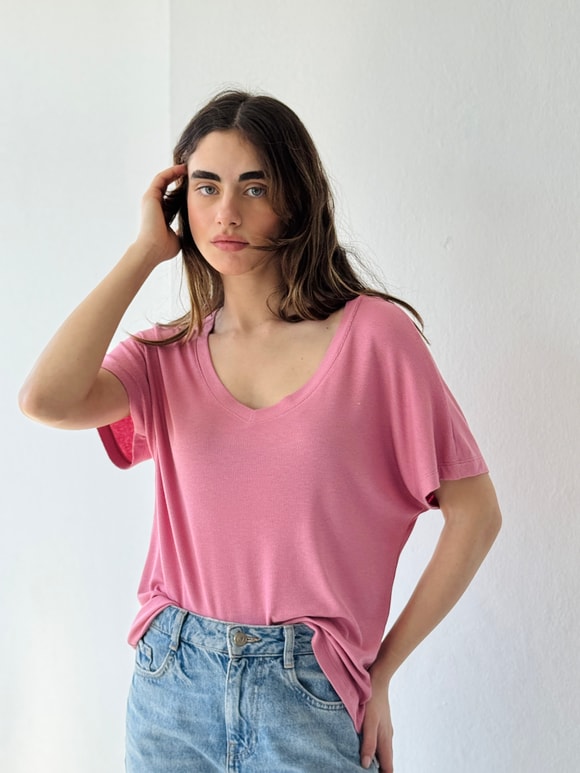 Retrobird V Yaka Kaşkorse Dökümlü Pembe Tişört Üst