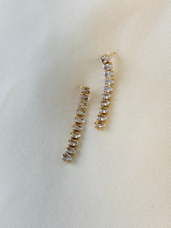 Retrobird Zirkon Taşlı Gold Rengi Küpe