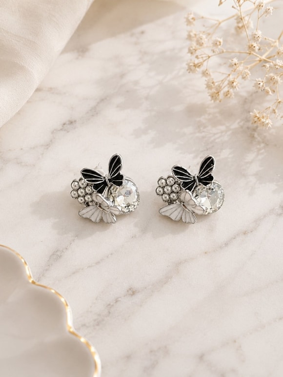 Retrobird Celeste Kelebek Detaylı Silver Renkli Vintage Style Tasarım Küpe