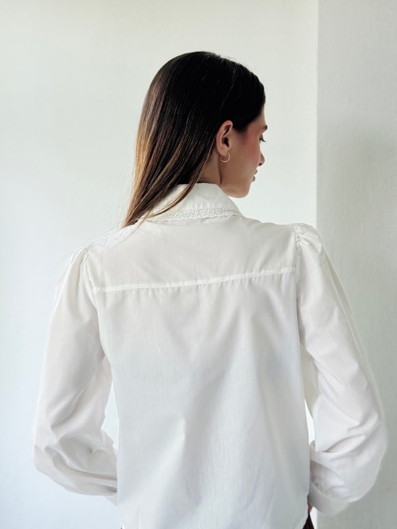 Retrobird Edith Fisto Detaylı Pilili Beyaz Gömlek