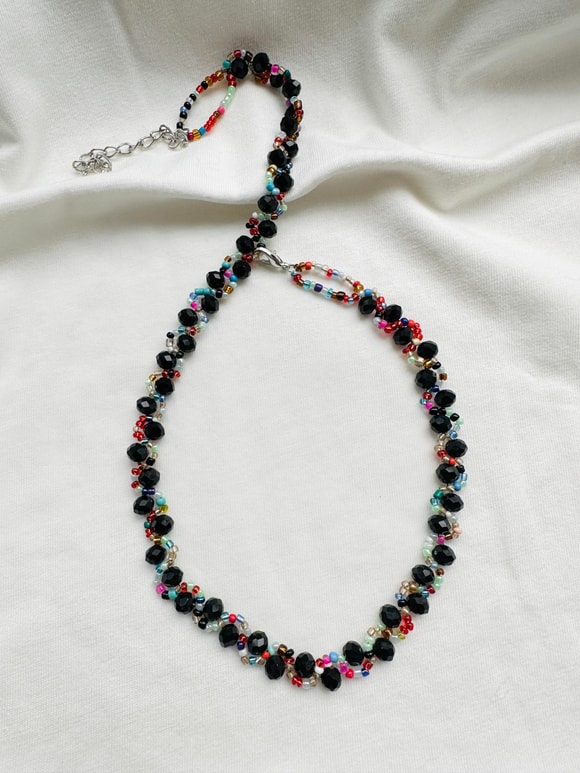 Kristal Taşlı Boyu Ayarlanabilir Choker Kolye