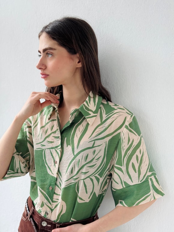 Retrobird Retro Model Yaprak Desenli Kısa Bol Kol Kadın Gömlek
