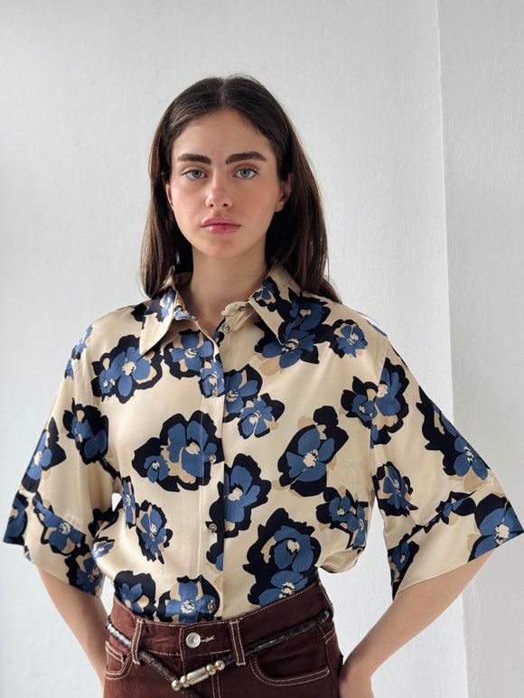 Retrobird Satin Finish Short Wide Sleeve Shirt in Cream