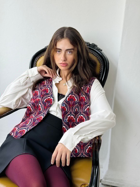 Retrobird Design Jacquard Woven Fabric Red Women's Vest