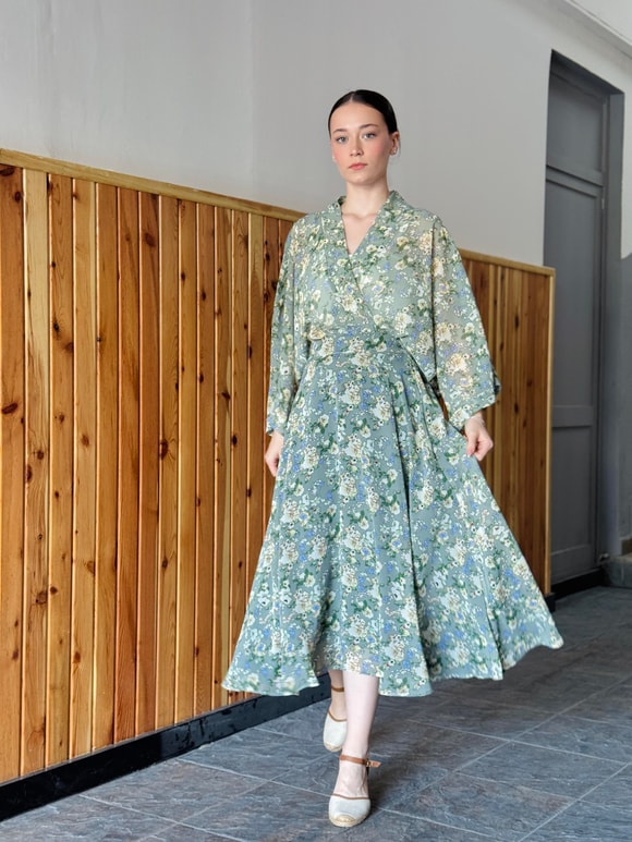 Retrobird Valerie Chiffon Green Flared Lined Long Skirt