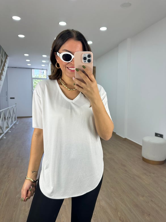 %100 Modal V Yaka Tişört-Beyaz
