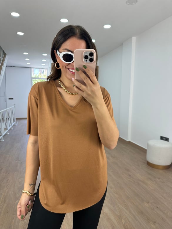 %100 Modal V Yaka Tişört-Camel