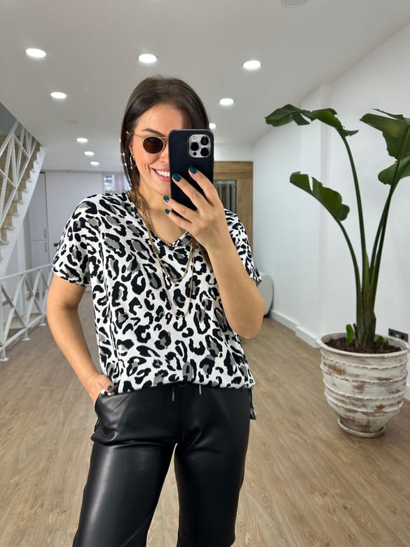 %100 Pamuk Leopar Desen Tshirt-Ekru-Siyah