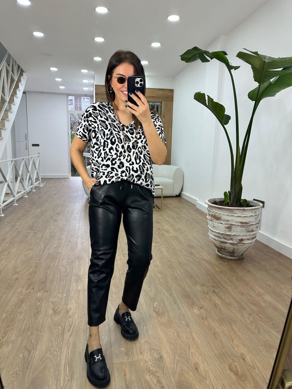 %100 Pamuk Leopar Desen Tshirt-Ekru-Siyah