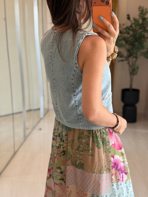 Önü Düğmeli Süs Cepli Denim Yelek 