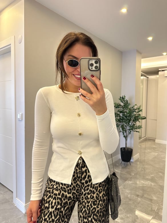 4 Düğmeli Basic Bluz - Ekru