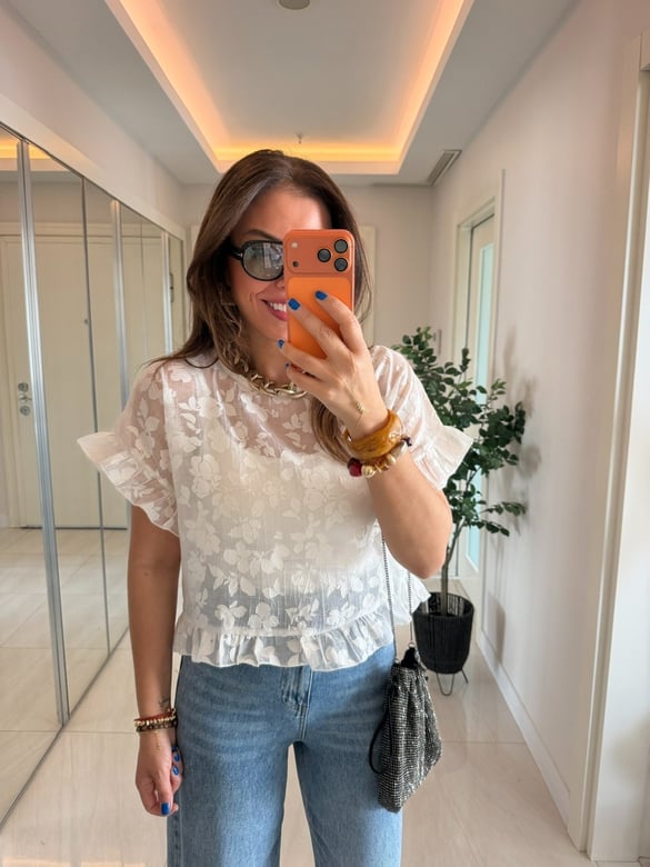 Kolu ve Etek Ucu Fırfırlı Transparan Bluz-Ekru