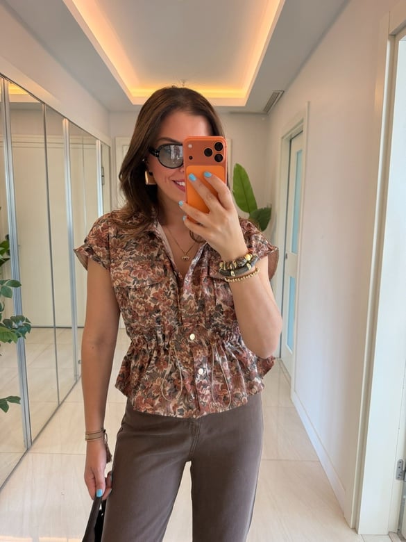 Yumuşak Jakar Dokulu Beli Büzgülü Yelek