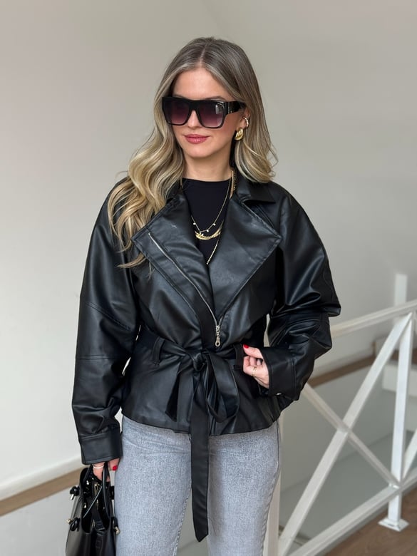 Beli Bağlamalı Fermuarlı Deri Ceket 