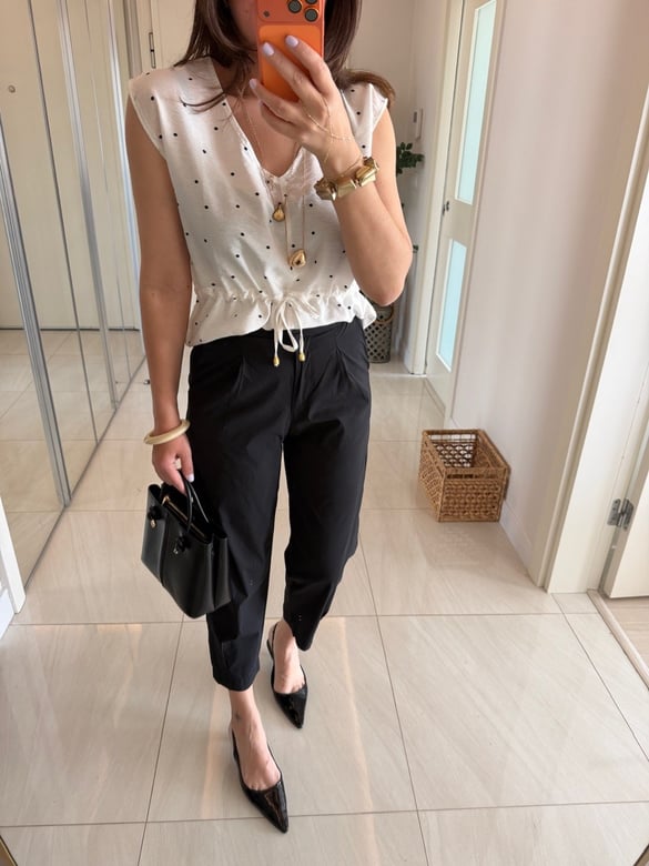 Paçası Pensli Havuç Pantolon - Siyah
