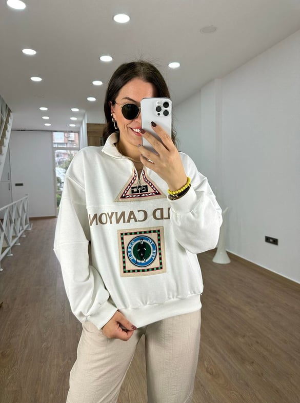 Baskı Ve Nakış Detaylı Sweatshirt