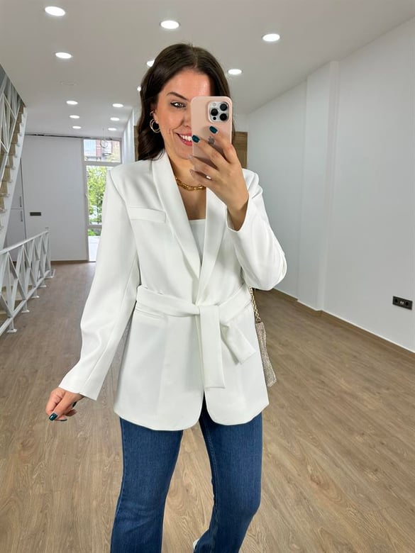 Beli Kuşaklı Blazer Ceket-Beyaz