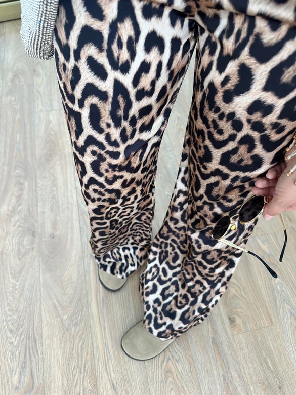 Beli Lastikli Leopar Saten Pantolon