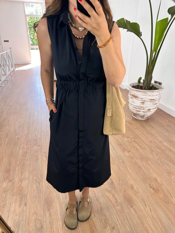 Beli Lastikli Önden Düğmeli Poplin Elbise-Siyah