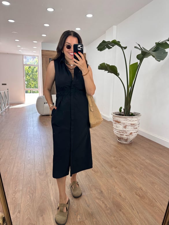 Beli Lastikli Önden Düğmeli Poplin Elbise-Siyah