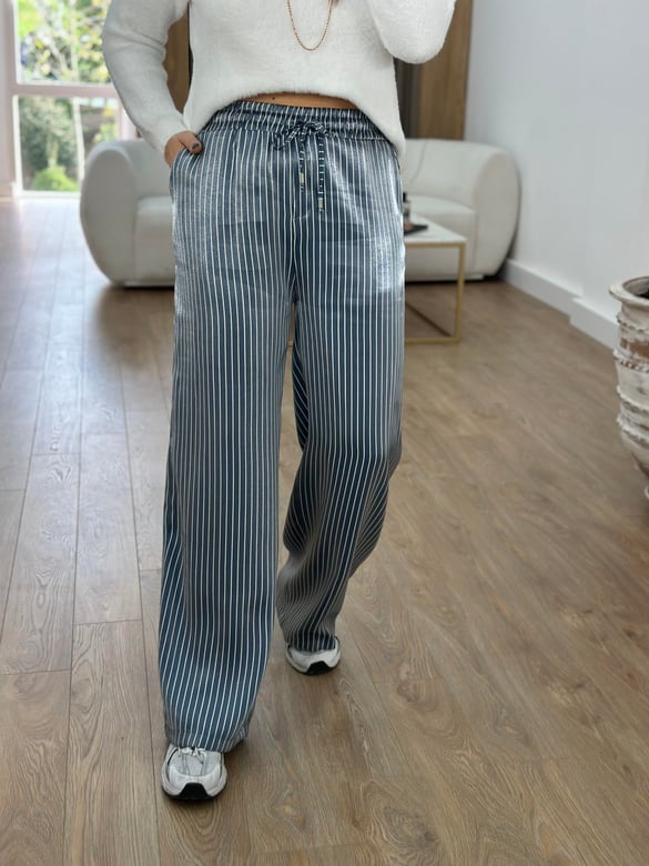 Beli Latikli Premium Seri Çizgili Saten Pantolon